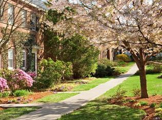 121 Gerry Rd #1STD, Chestnut Hill, MA 02467