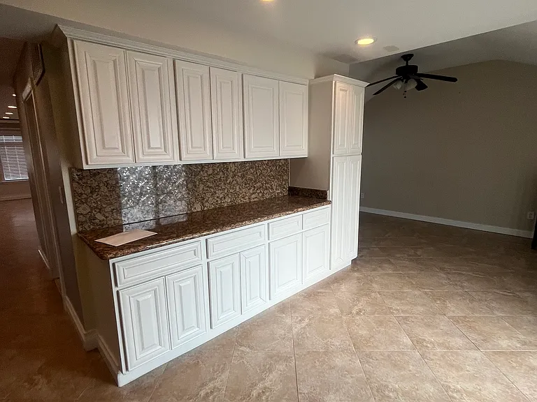 24 Darnell Ln #1 — Photo 5