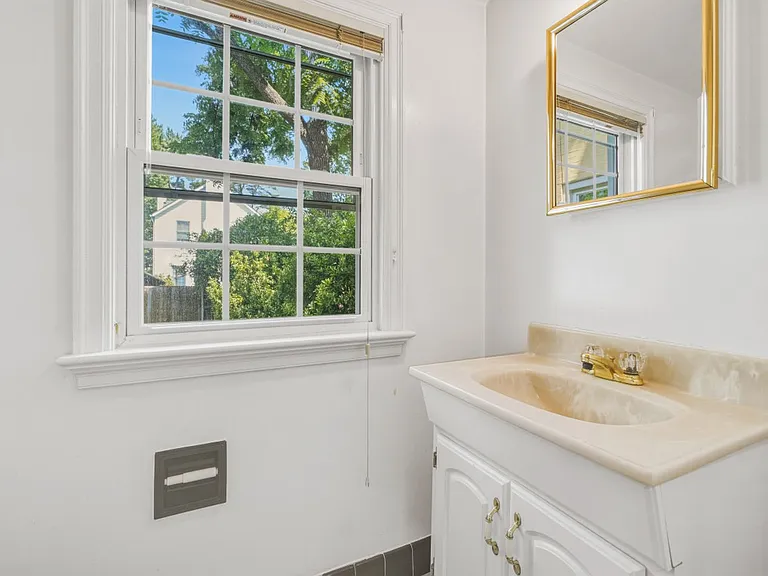 5206 Western Ave — Photo 22