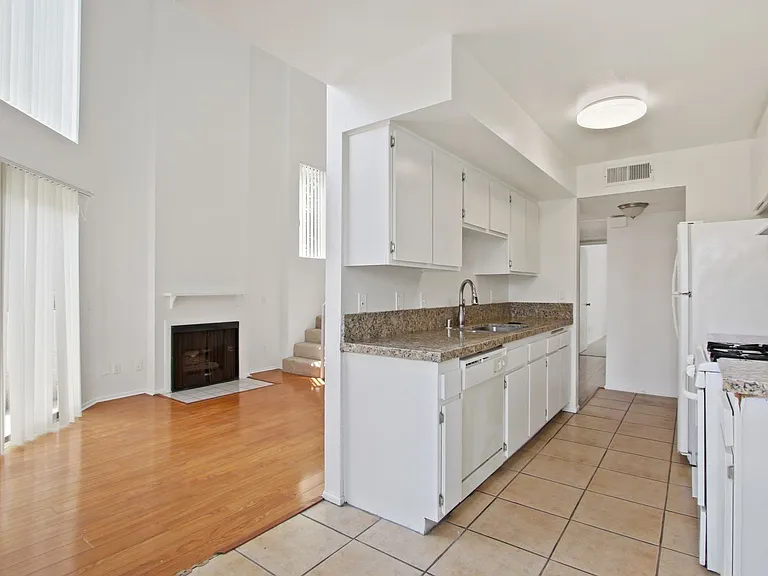 3685 Watseka Ave. near Downtown Culver City — Photo 2