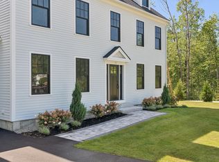 11 Acorn Ave, Kennebunkport, ME 04046