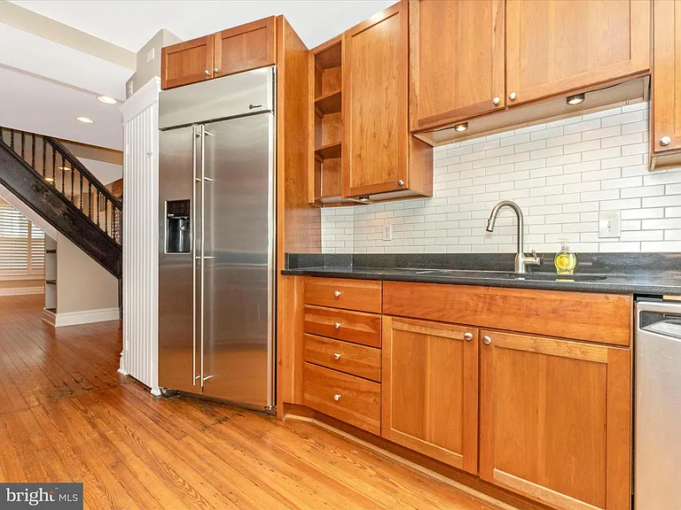 232 Dill Ave — Photo 15