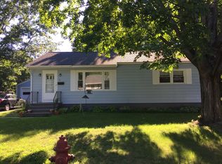 19 Charles St, South Burlington, VT 05403