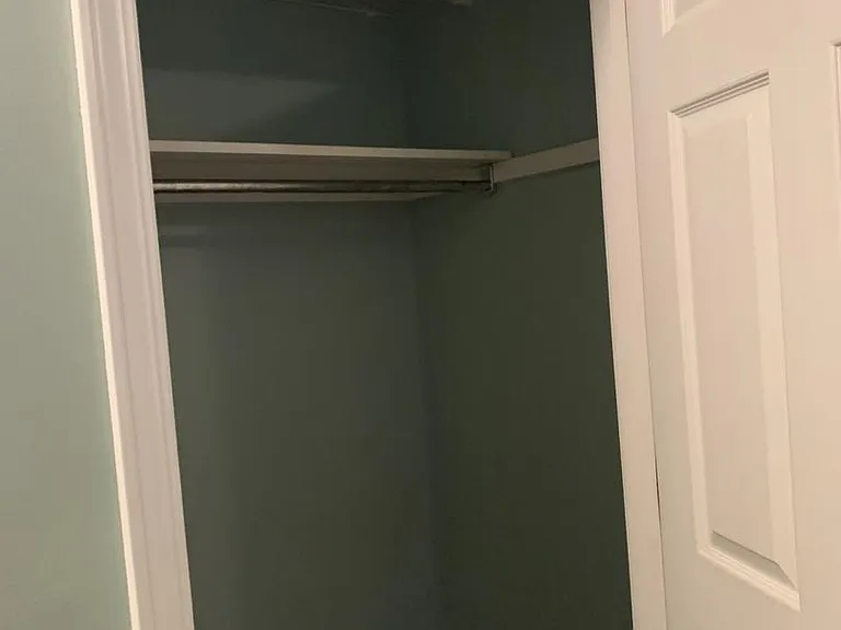 1100 Horsemans Ln — Photo 16