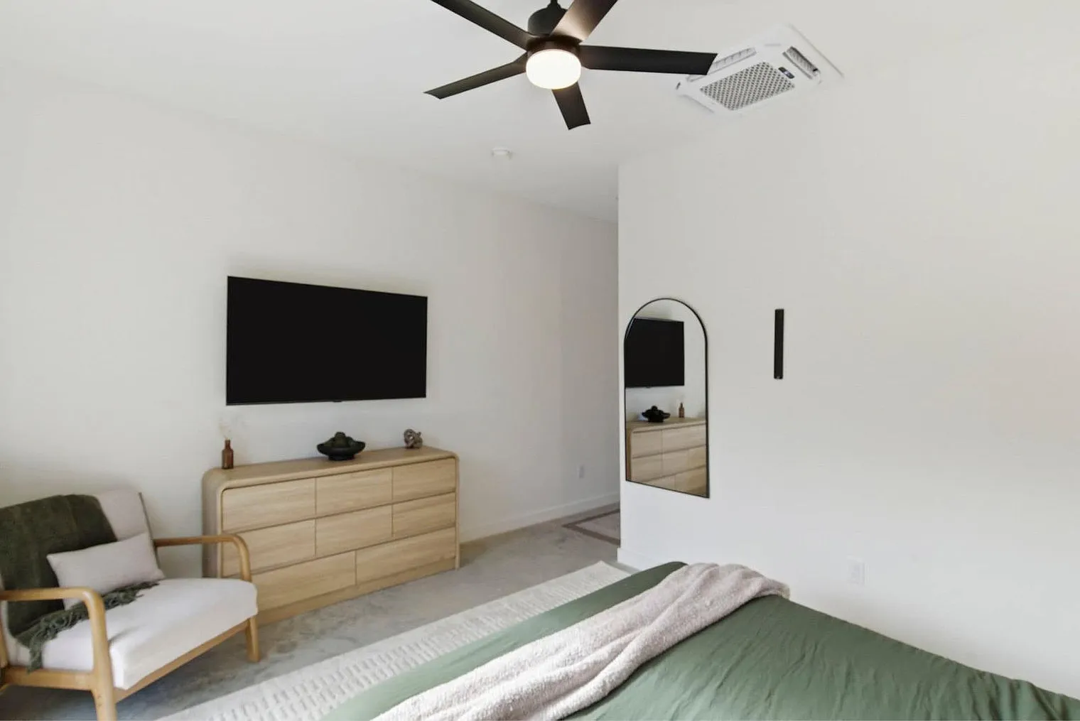 Studio, 1.0 bath, $3,841 — Photo 2
