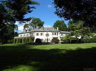 147 Cantitoe St, Katonah, NY 10536