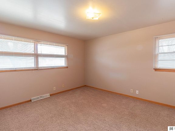 4th image of 1502 Imperial Dr