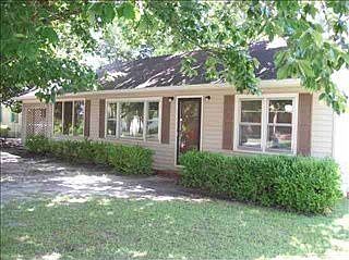 1st image of 1060 Morton Dr