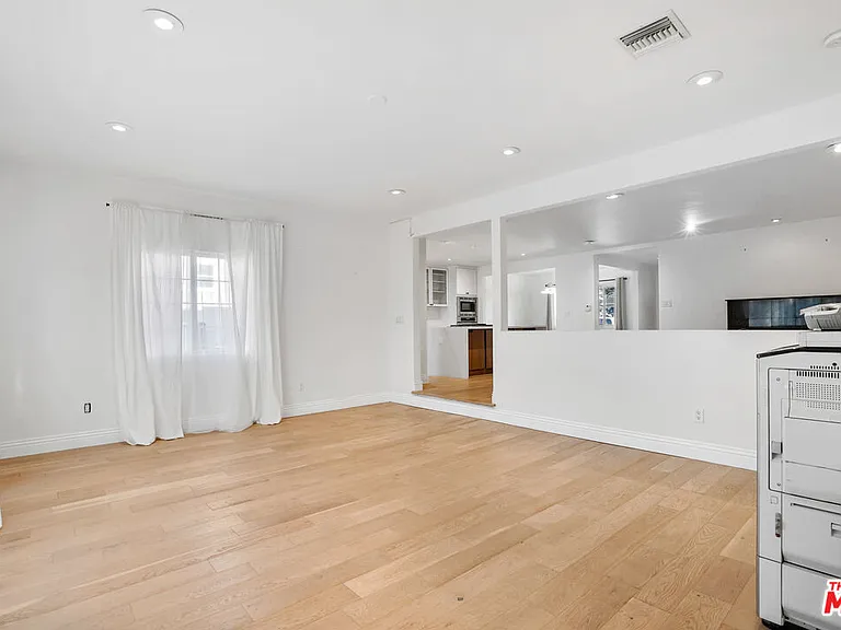 649 Tufts Ave — Photo 24