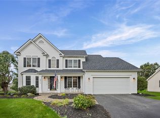 6872 Chestnut Hl, Victor, NY 14564
