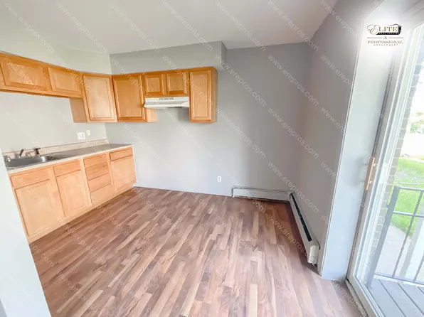 Village Shores Apartments, 410 Lippincott Blvd #2B-1Ba-800Sqft, Flint, MI 48503