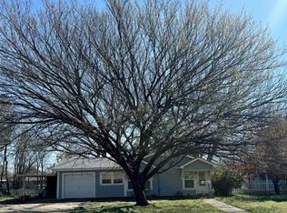 1810 Cottonwood Rd, Carrollton, TX 75006