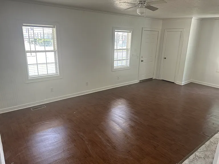 600 McLendon Ave — Photo 2