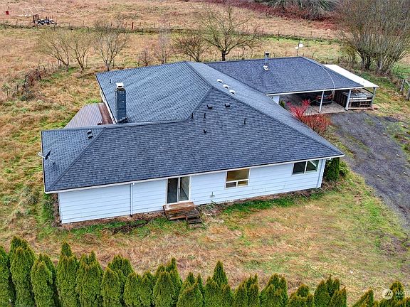 3rd image of 24905 SE 422nd Street