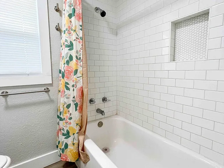1116 Morgan Ave #202 — Photo 13