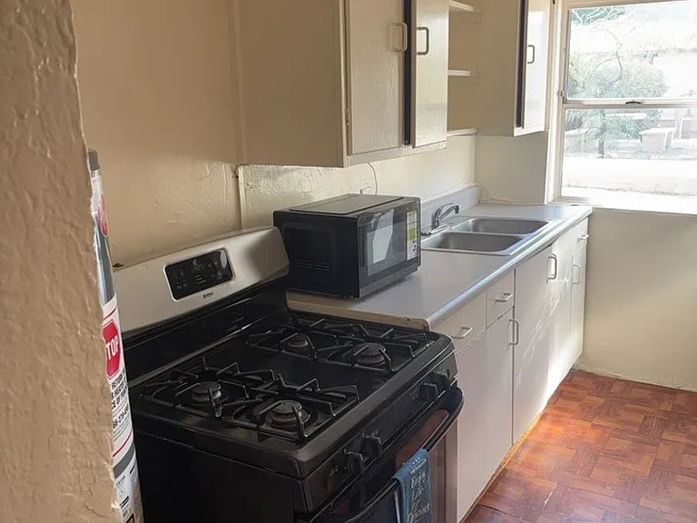 204 W Kelso St — Photo 14