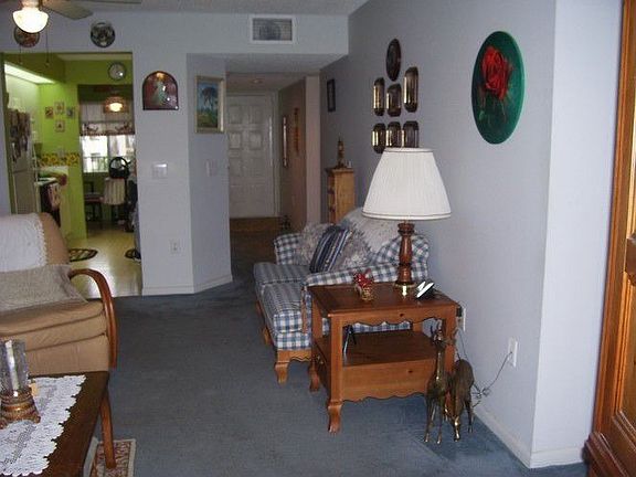 5th image of 900 SW 142nd Ave APT 406L