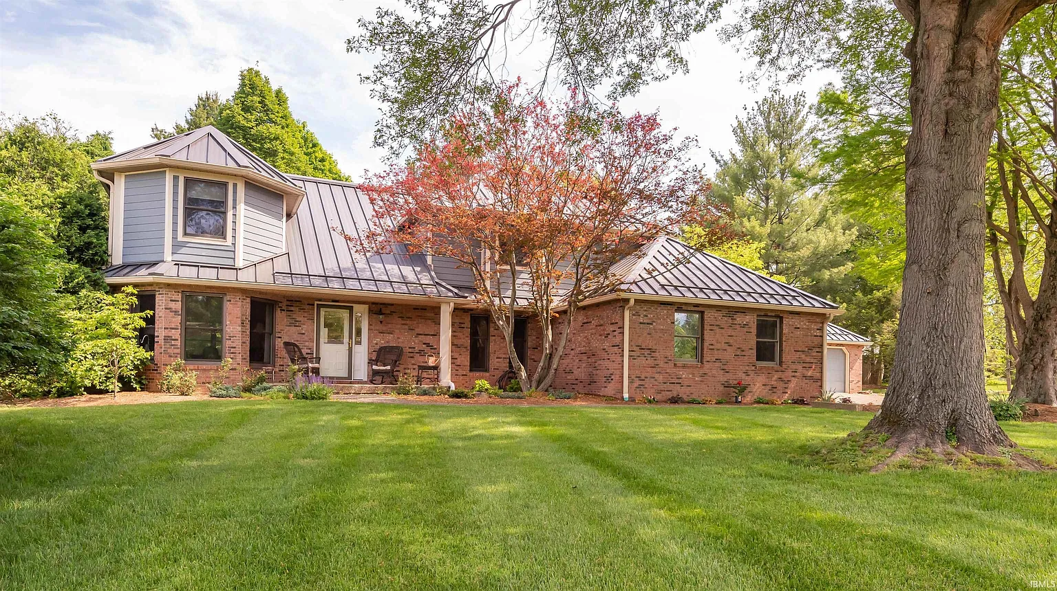 1207 E Benson Ct photo 1