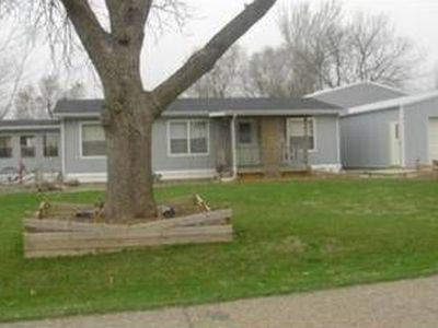 664 S Oak St, Avoca, IA, 51521
