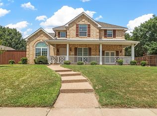 325 Shady Oaks Dr, Murphy, TX 75094