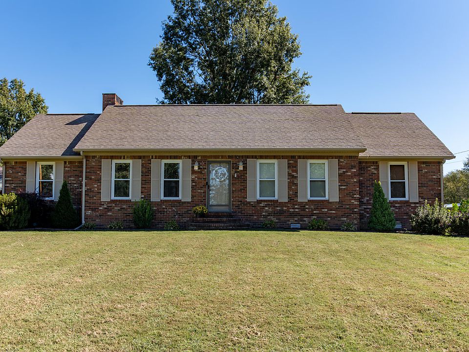 1st image of 557 Trailridge Rd
