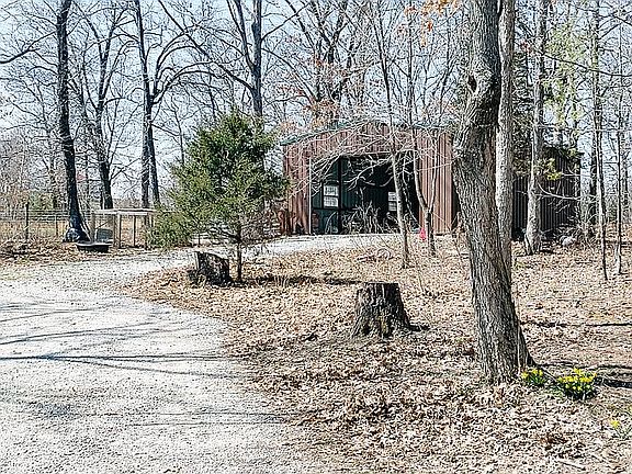 Barn