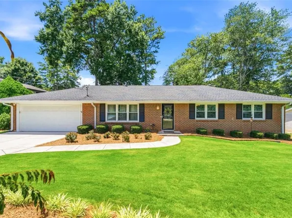 734 Huntington Pl SE, Marietta, GA 30067