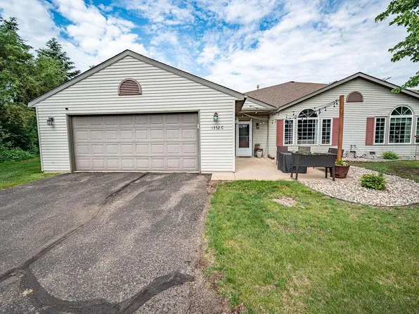 1352 Carriage Dr Unit C, Hudson, WI 54016