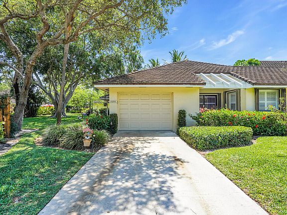 3rd image of 11258 Twelve Oaks Way
