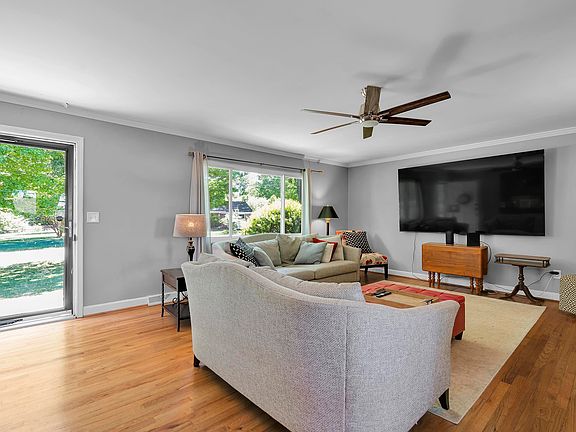 5th image of 6 Greenfield Ct