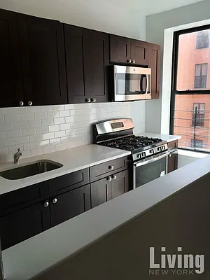 Rented by Living New York | media 8