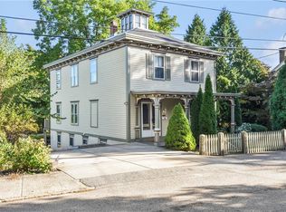 10 Prospect St, East Greenwich, RI 02818