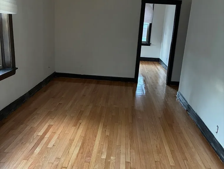 9033 S Loomis St #1B — Photo 2