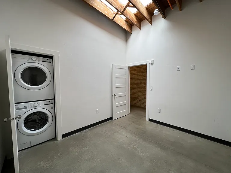 Borden Lofts — Photo 35
