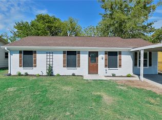 810 Dumas Dr, Bryan, TX 77803