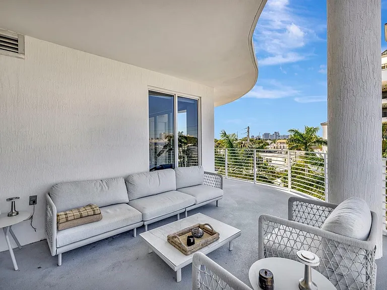 612 Bayshore Dr #301 — Photo 42
