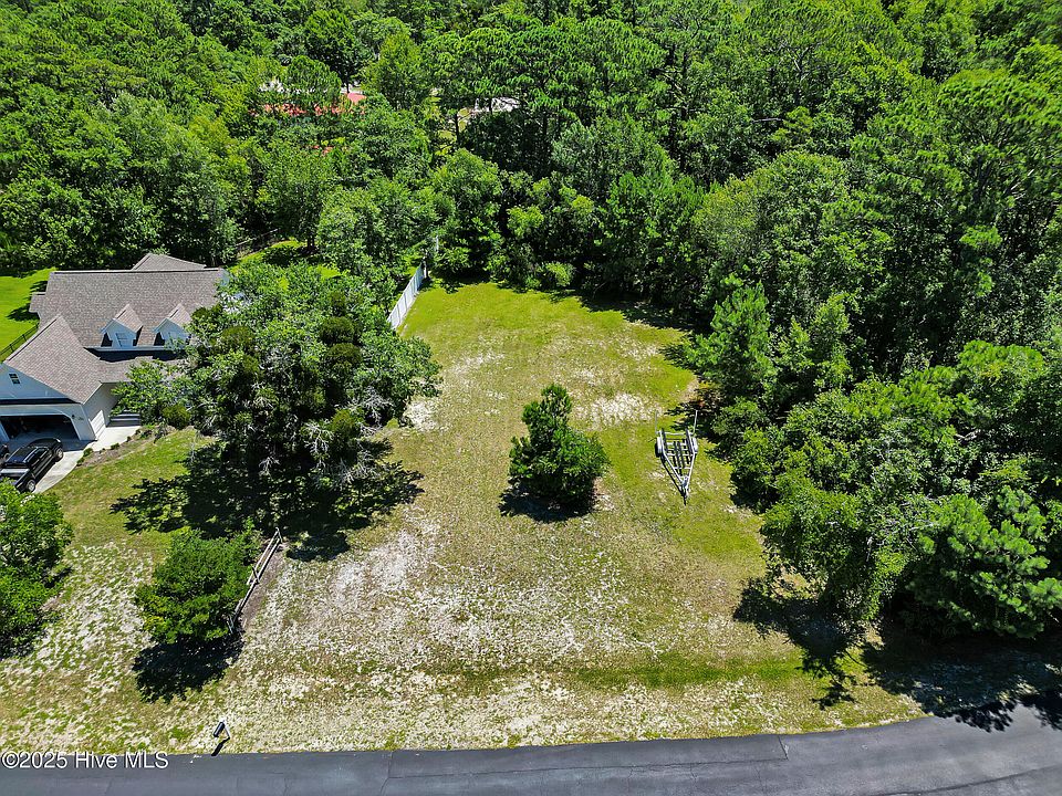 1st image of 167 Yacht Club Drive