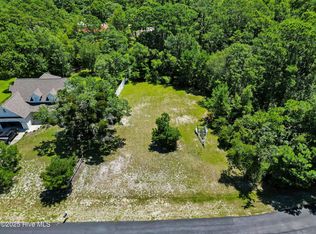 167 Yacht Club Dr, Newport, NC 28570