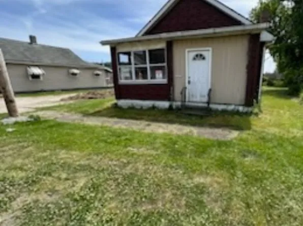 311 Lawrence Ave, Tiltonsville, OH 43963