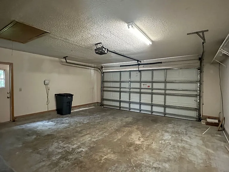 935 Shriver Cir — Photo 11