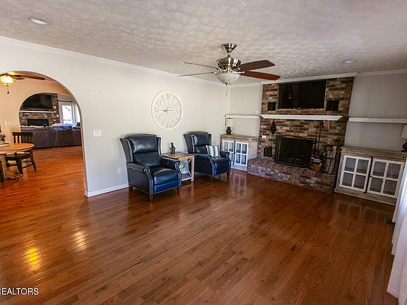 5th image of 7206 Thorn Grove Pike