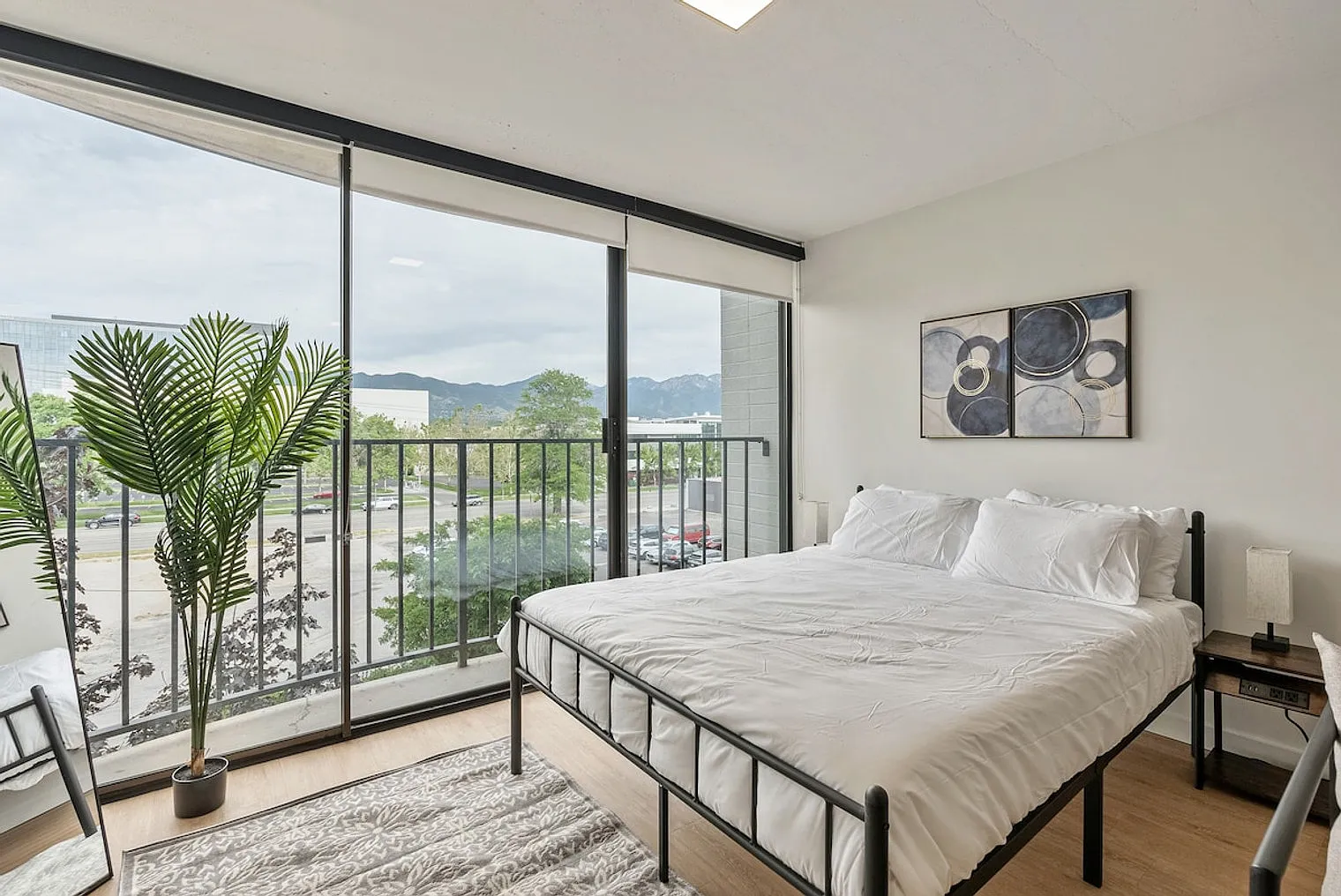 Studio, 1.0 bath, 495 sqft, $2,407 — Photo 4