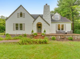 119 N Hermitage Ave, Lookout Mountain, TN 37350