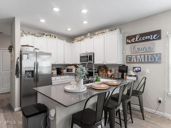 1241 BEACH DUNE Drive, Jacksonville, FL 32233