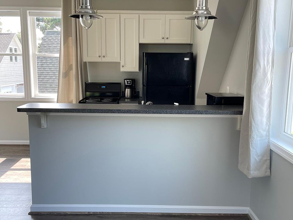 1st image of 44737 Lighthouse Rd