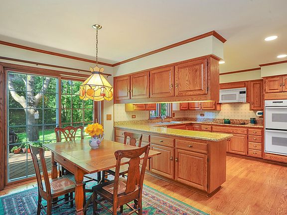 5th image of 801 McCormick Dr