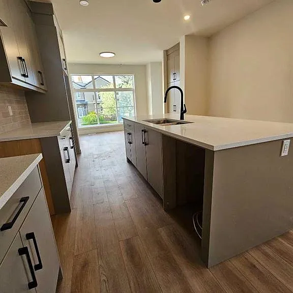 3203 14th Ave SW — Photo 8