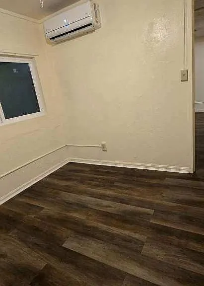 405 W Oak St #A — Photo 5