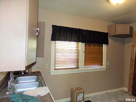 5th image of 2315 Pacific St