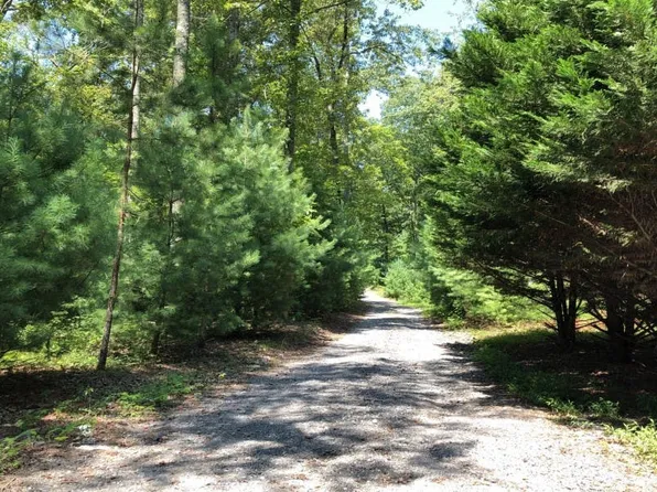 695 Van Davis Rd NW, Georgetown, TN 37336